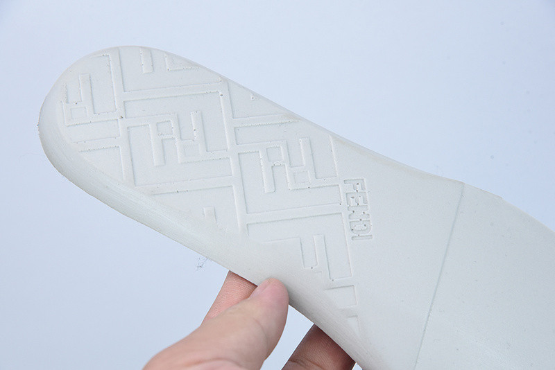 fen sneaker