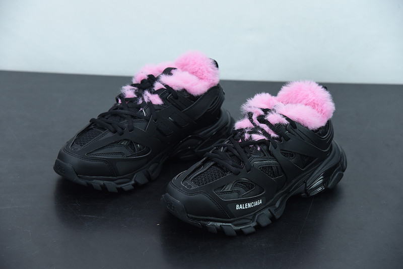 bc track sneaker