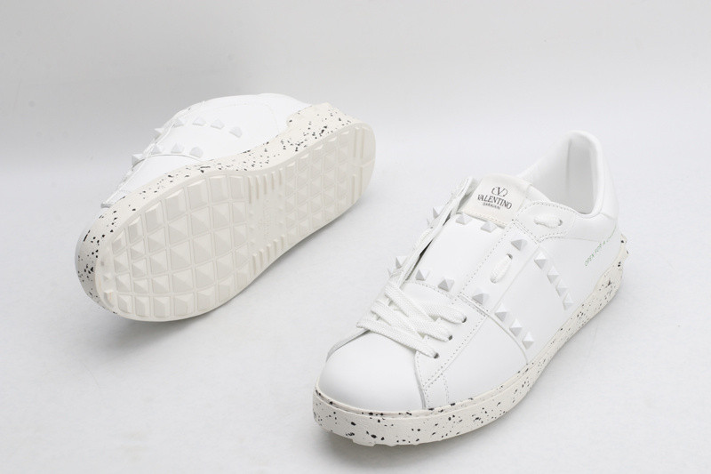 Va1e*ntin0 garavani sneaker