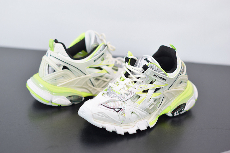 bc track sneaker