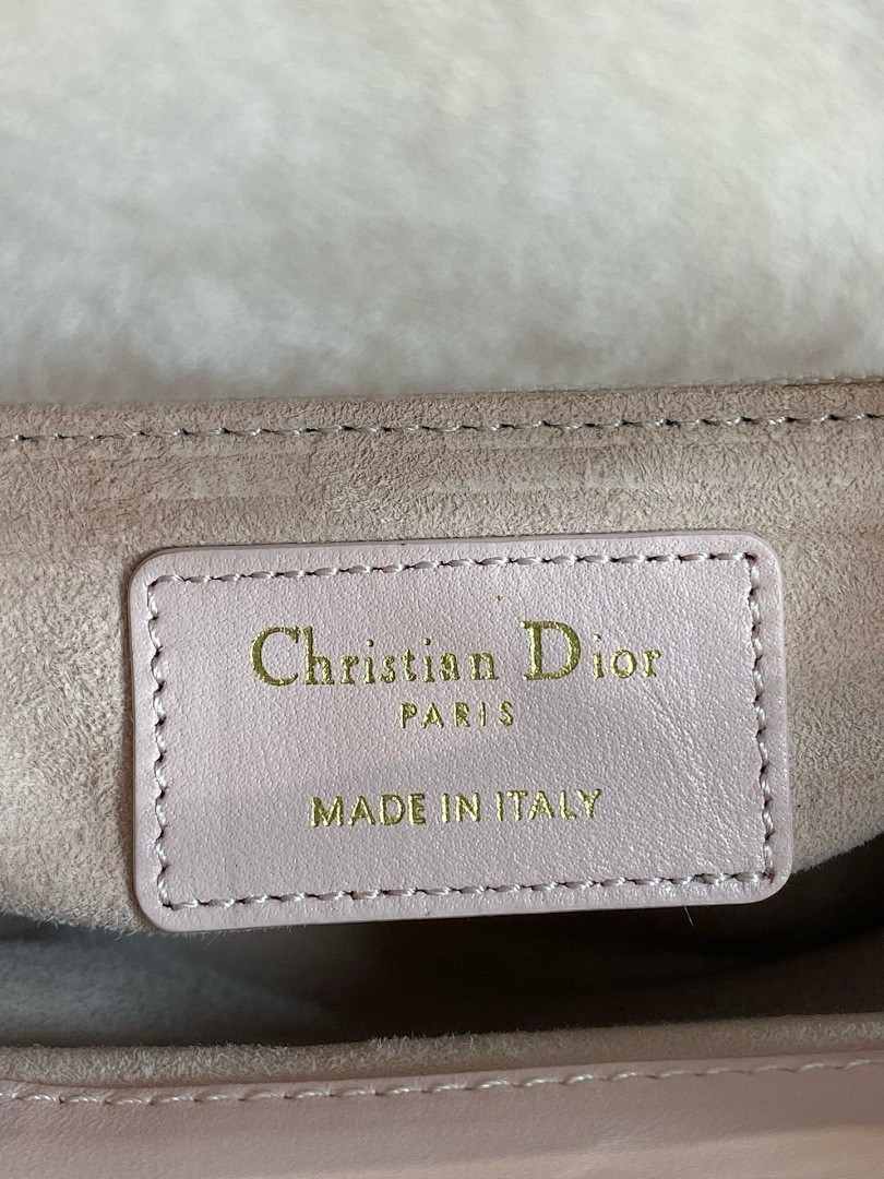 D10r BAG