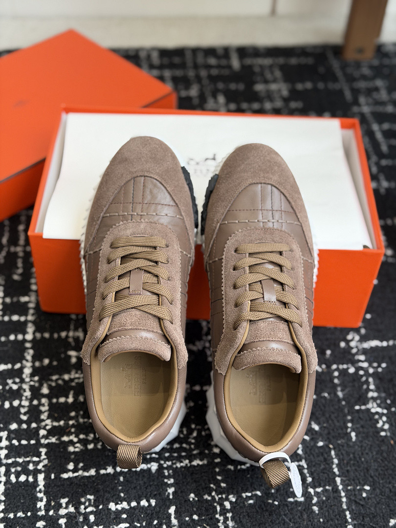H**me5 Sneaker