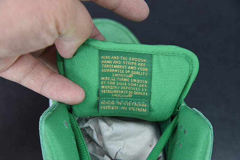 nike sb dunk low st. patrick
