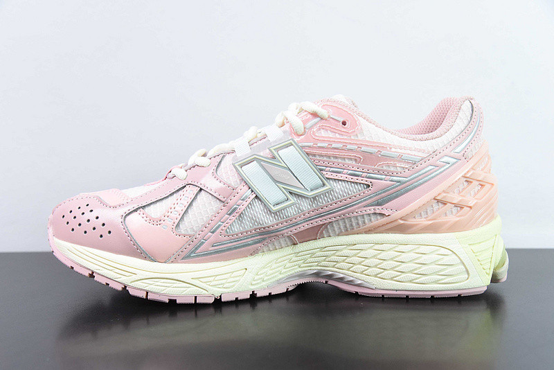 new balance sneaker
