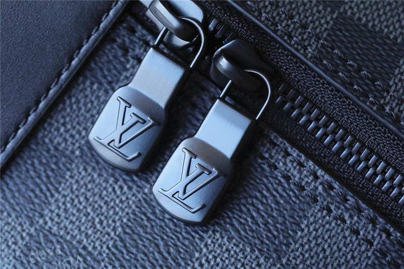 LVT PURSE