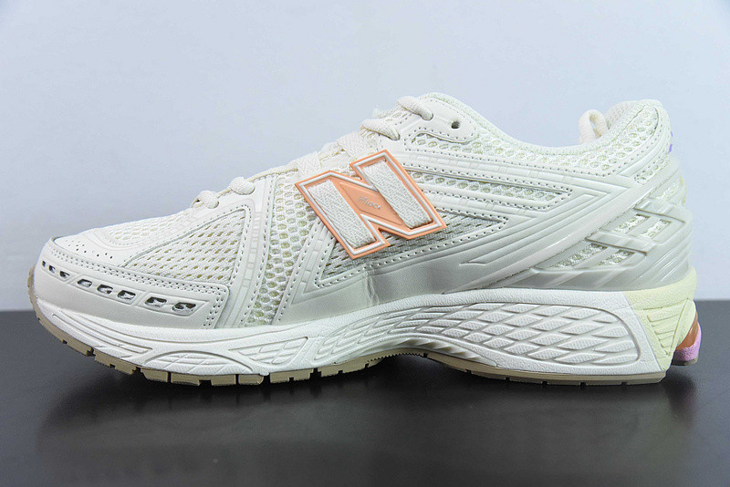 new balance sneaker