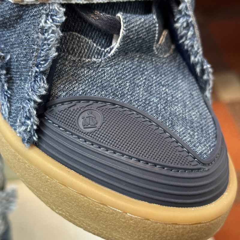 lanvin curb sneaker