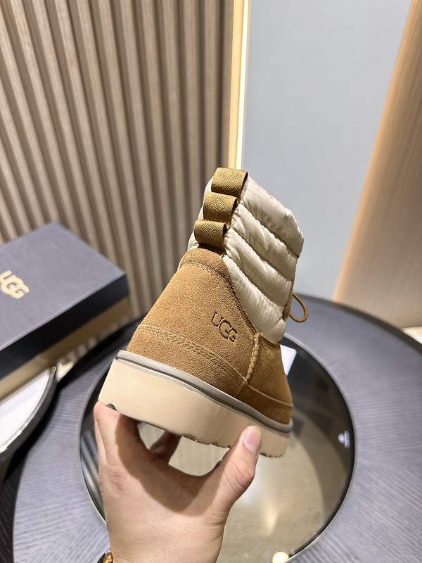 UGG