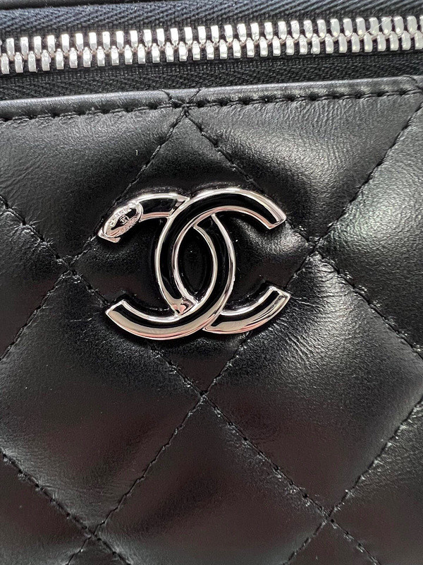 Ch**el purse