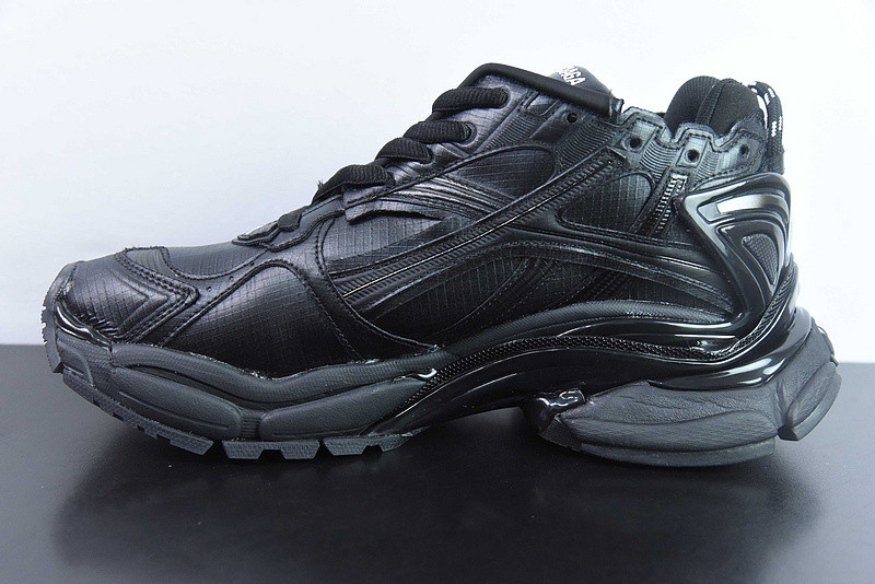 Ba1en*iaga runner sneaker