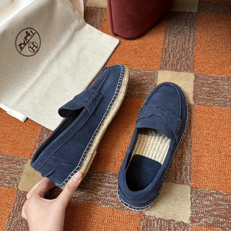 H**me5 sneaker