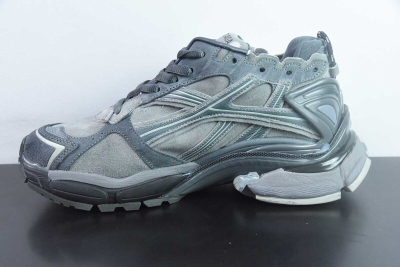 Ba1en*iaga Runner Sneaker