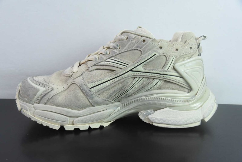 Ba1en*iaga Runner Sneaker