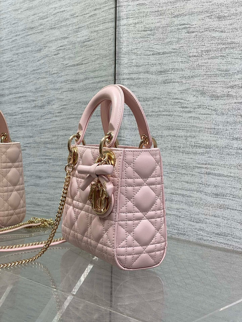 D10r BAG