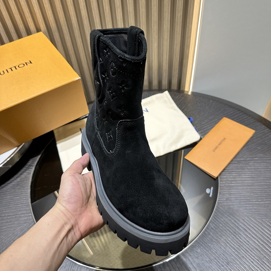 LVT BOOTS