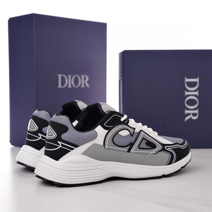 dio* sneaker