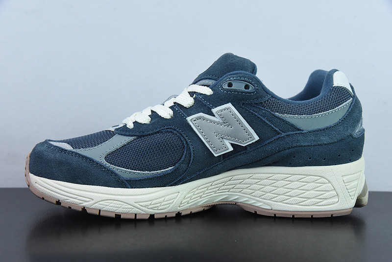 new balance sneaker