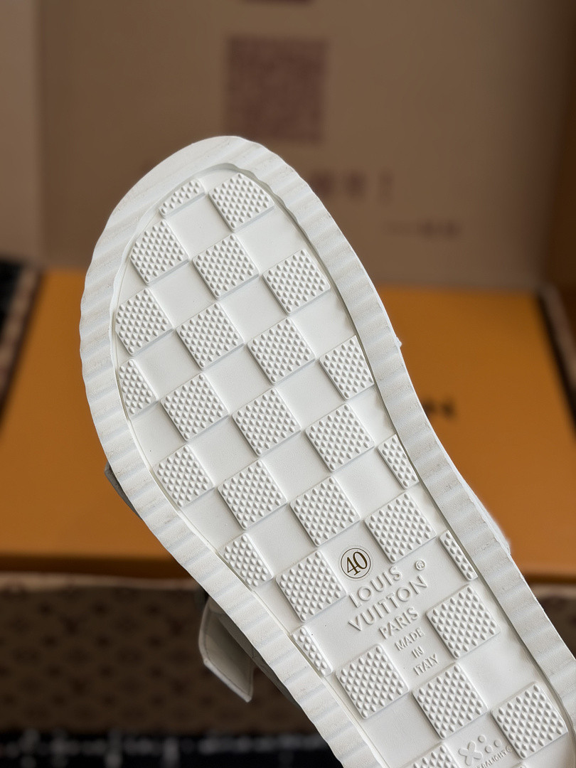LVT SANDALS
