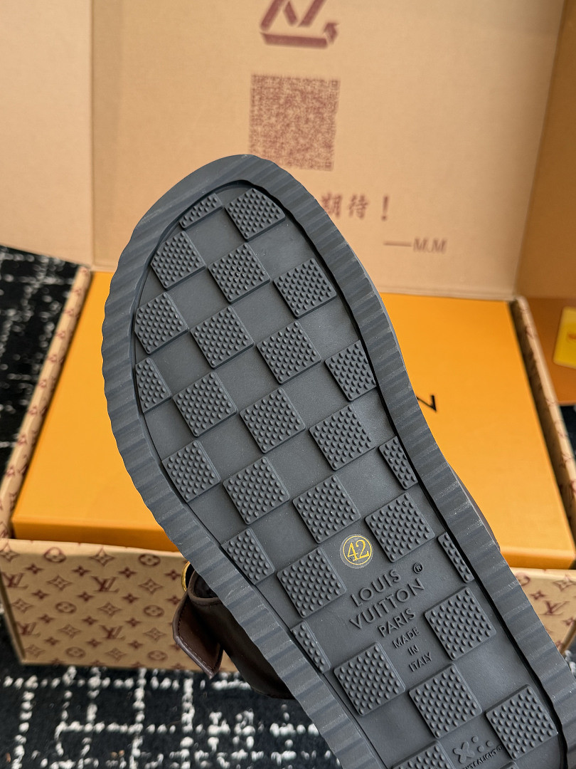 LVT SANDALS