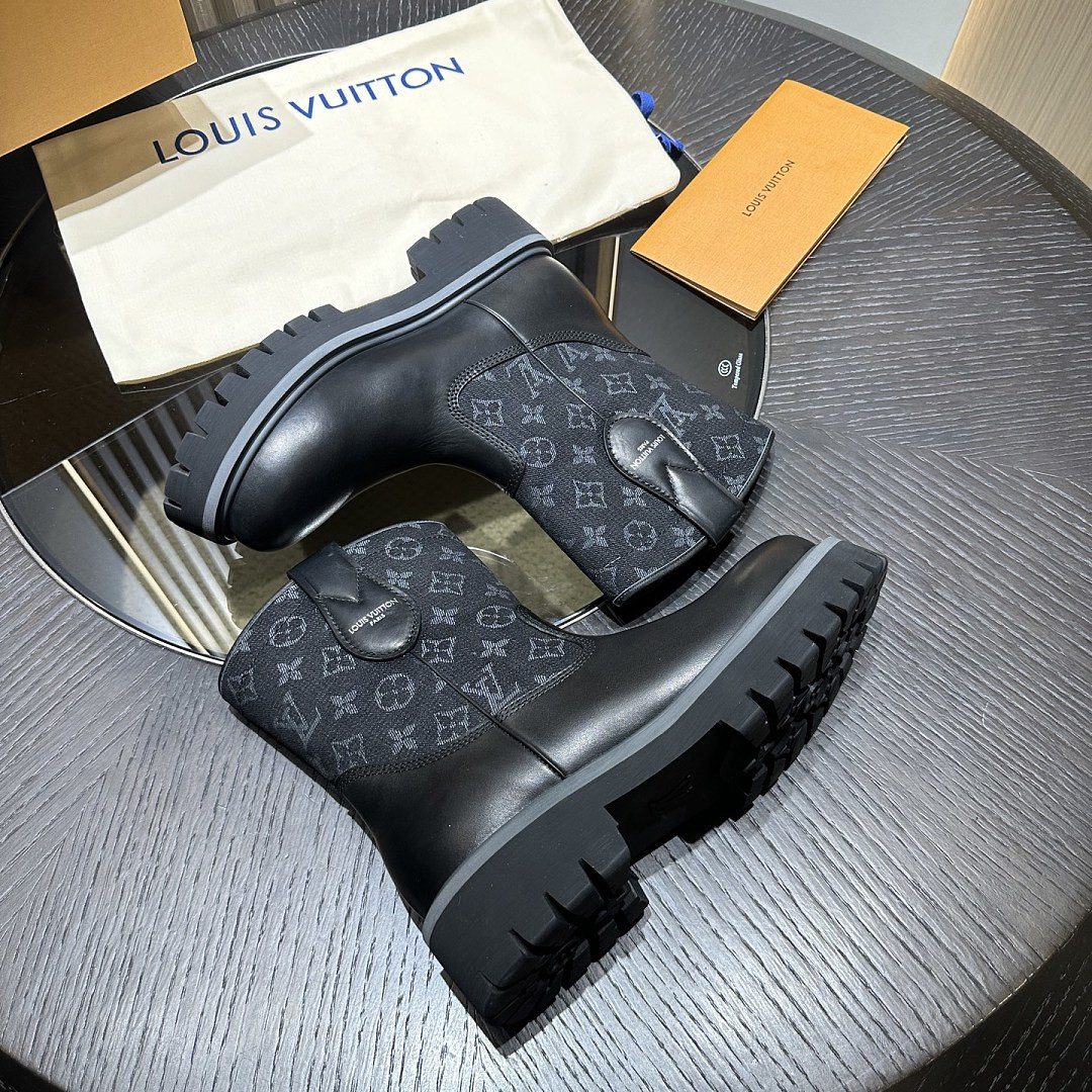 LVT BOOTS