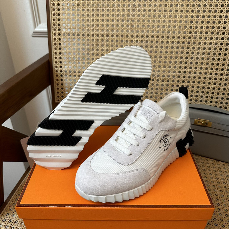 H**mes sneaker