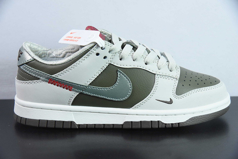 Nike Dunk Low “Year of the Snake” HV5980-231