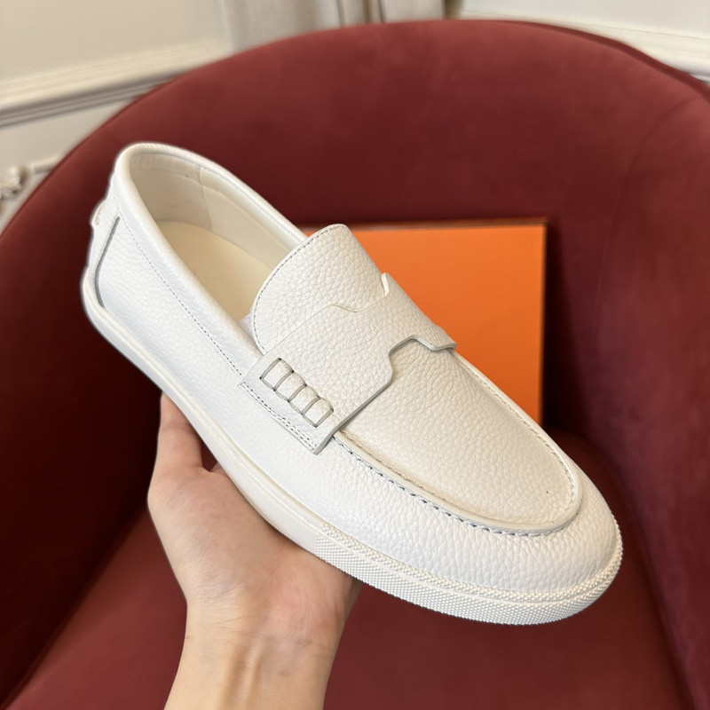 H**me5 sneaker