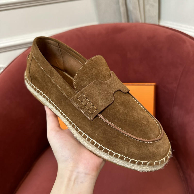 H**me5 sneaker