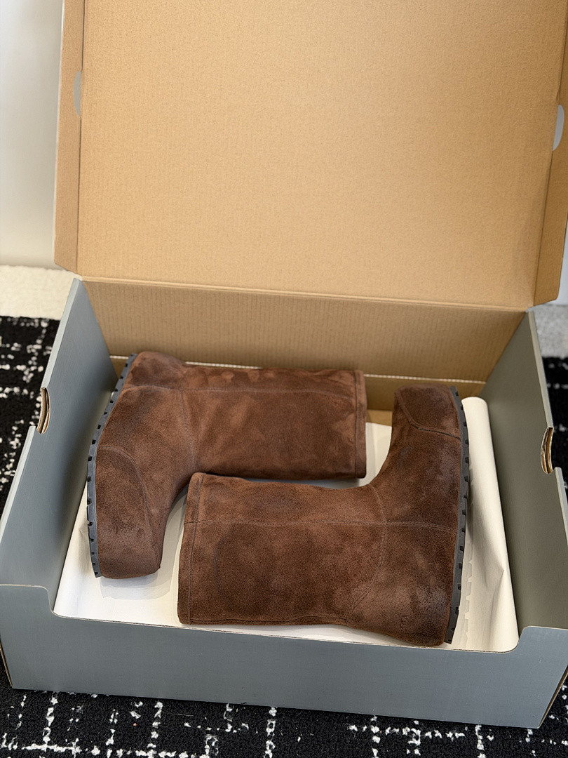 BC BOOTS