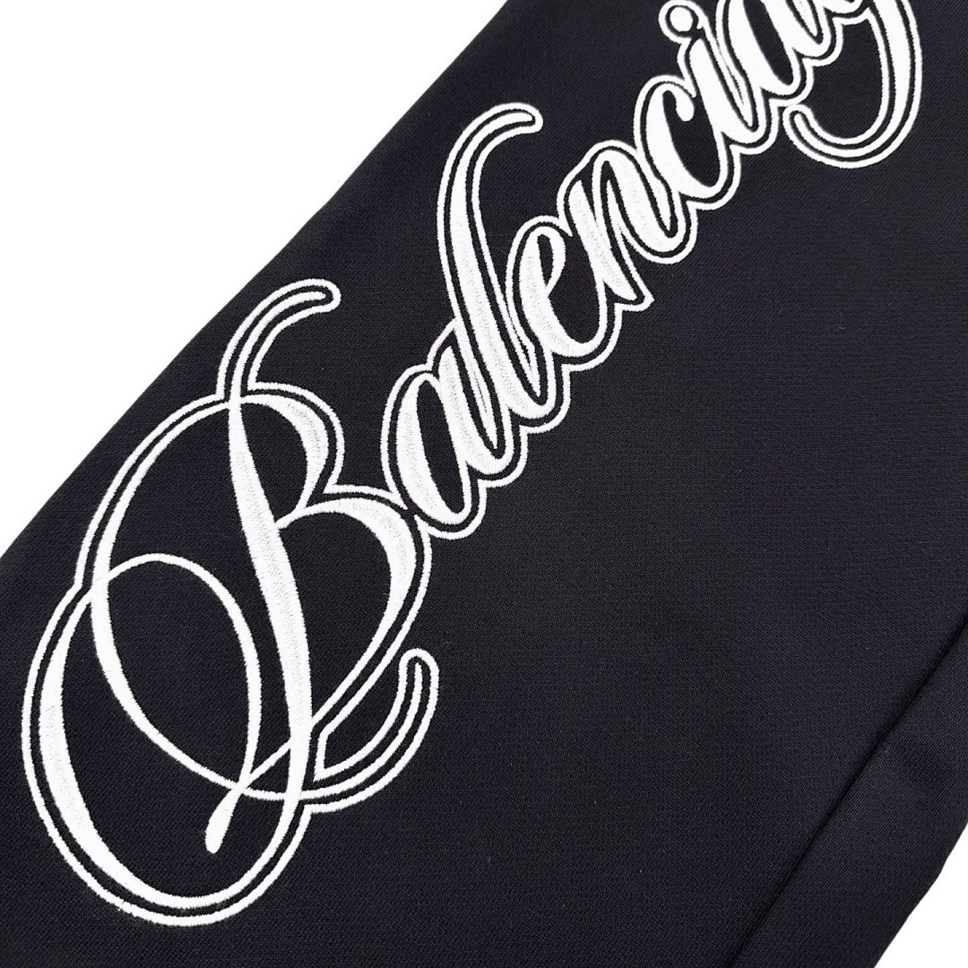 Ba1en*iaga Clothes