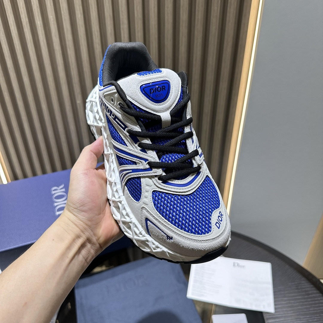 DIO* SNEAKER