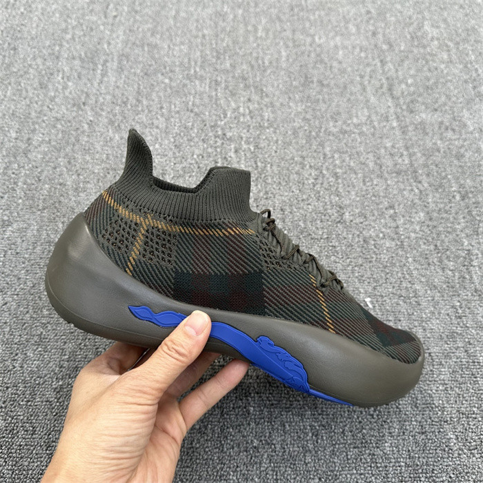 Bv*b*rry sneaker