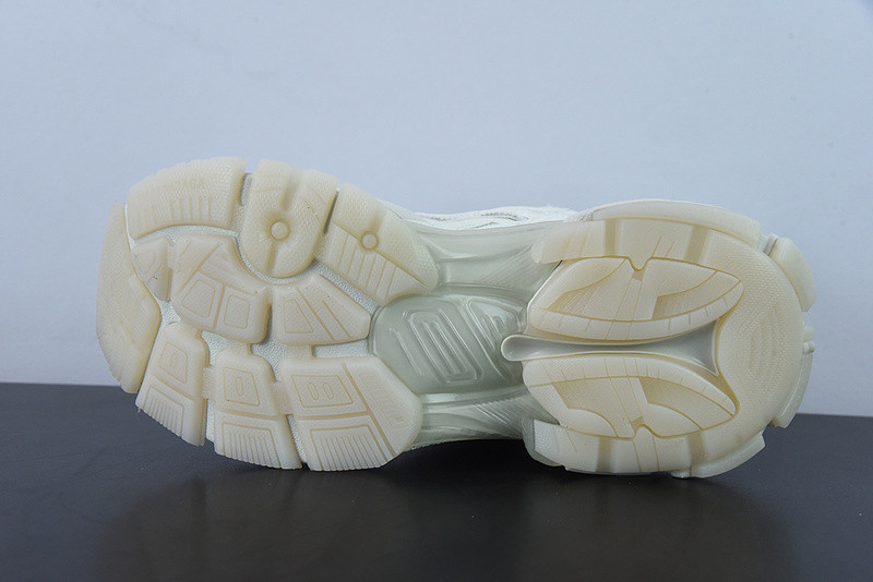 Ba*len*cia*ga runner sneaker