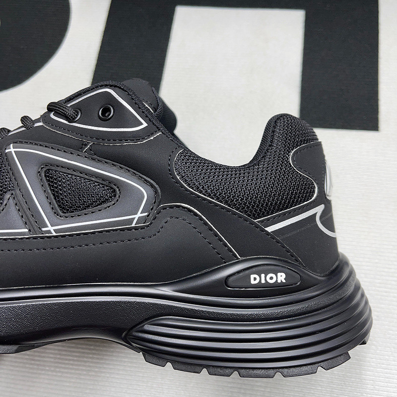 dio* sneaker
