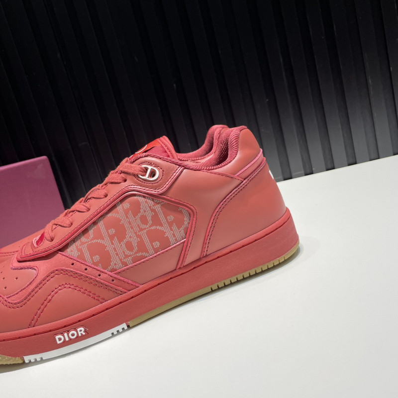 dio* sneaker