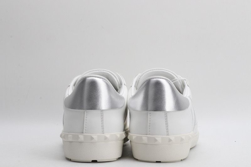 Va1e*ntin0 garavani sneaker
