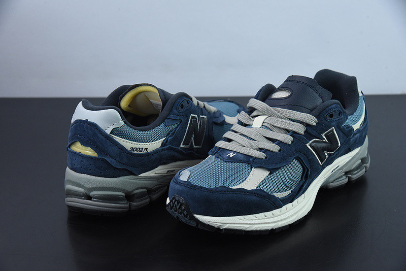 new balance sneaker