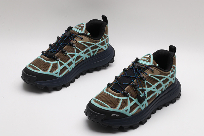 dio* sneaker