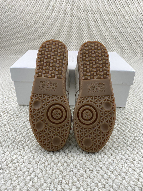 ma*s*n Ma*i*la sneaker
