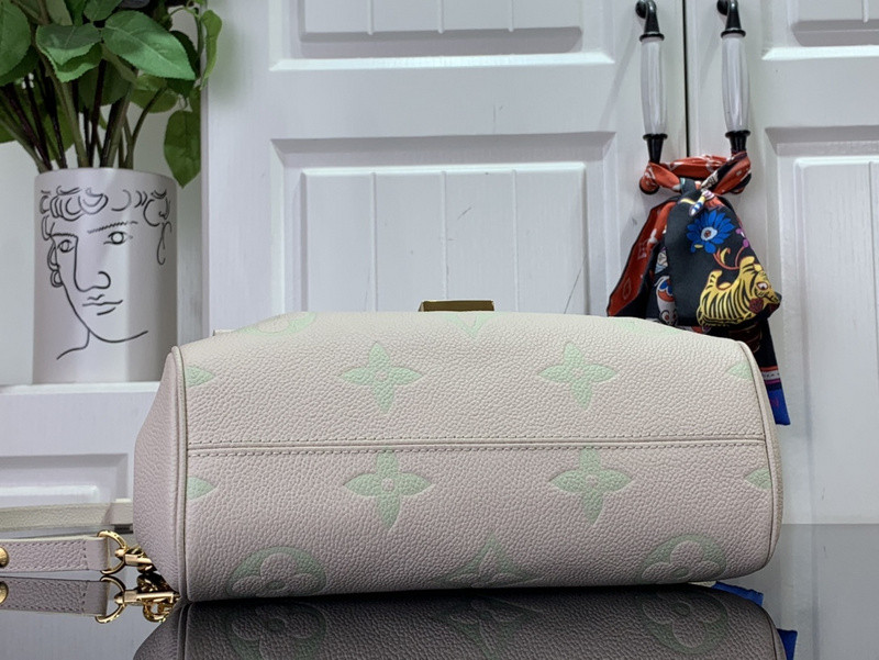 LVT PURSE