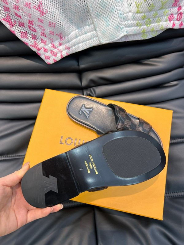 lvt sandals