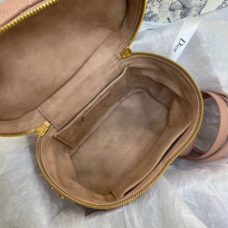 D10r bag