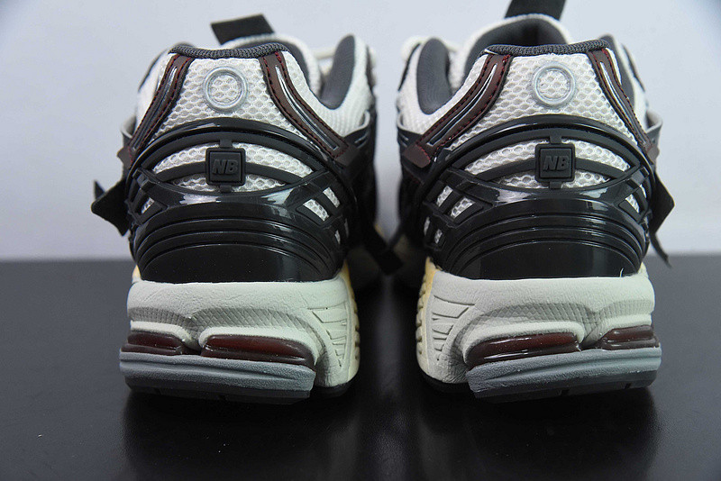 new balance sneaker