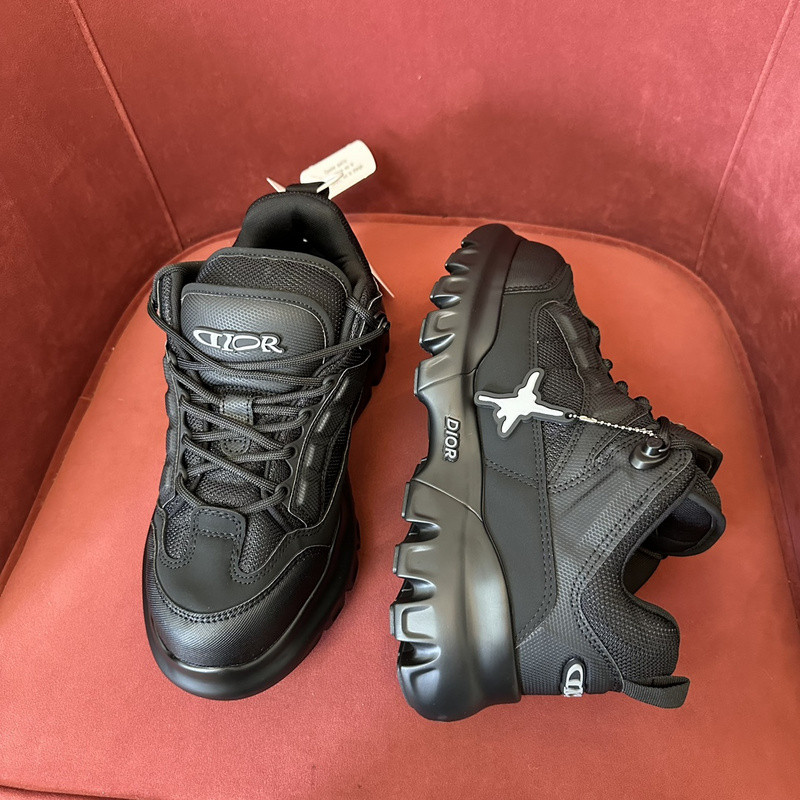 DIO* SNEAKER
