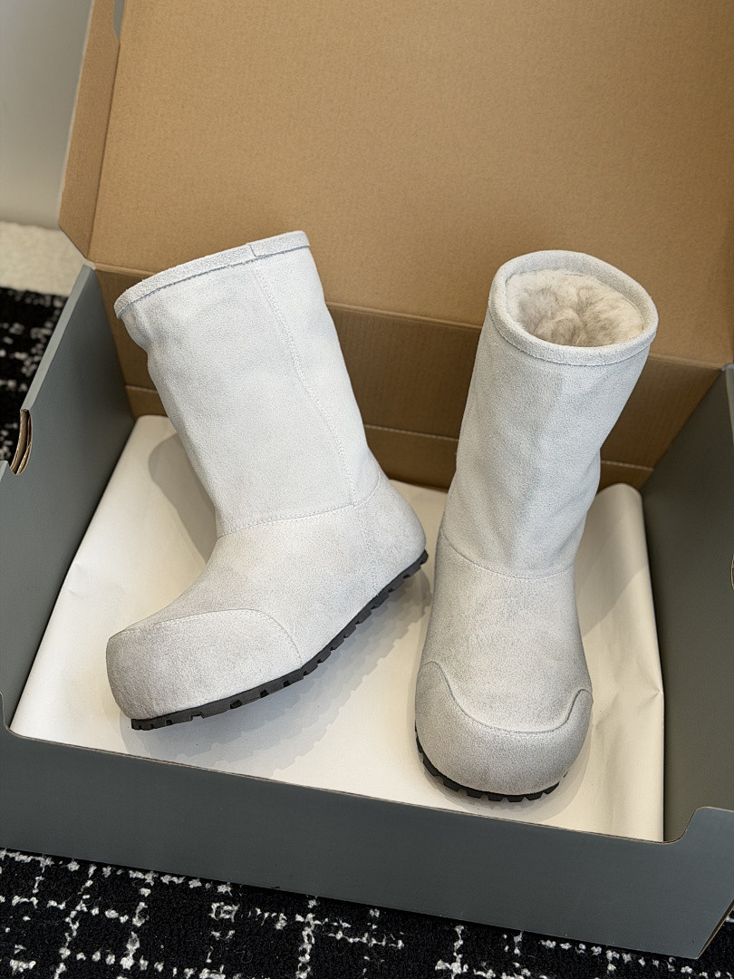 BC BOOTS