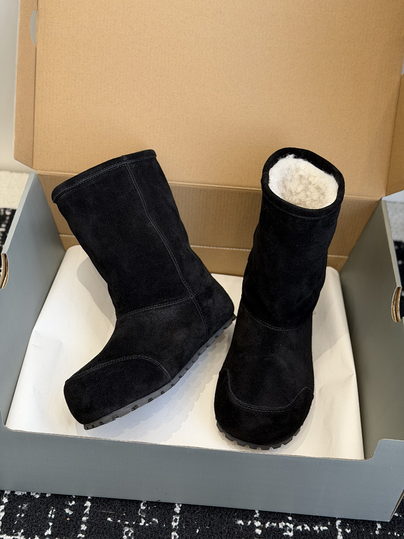BC BOOTS
