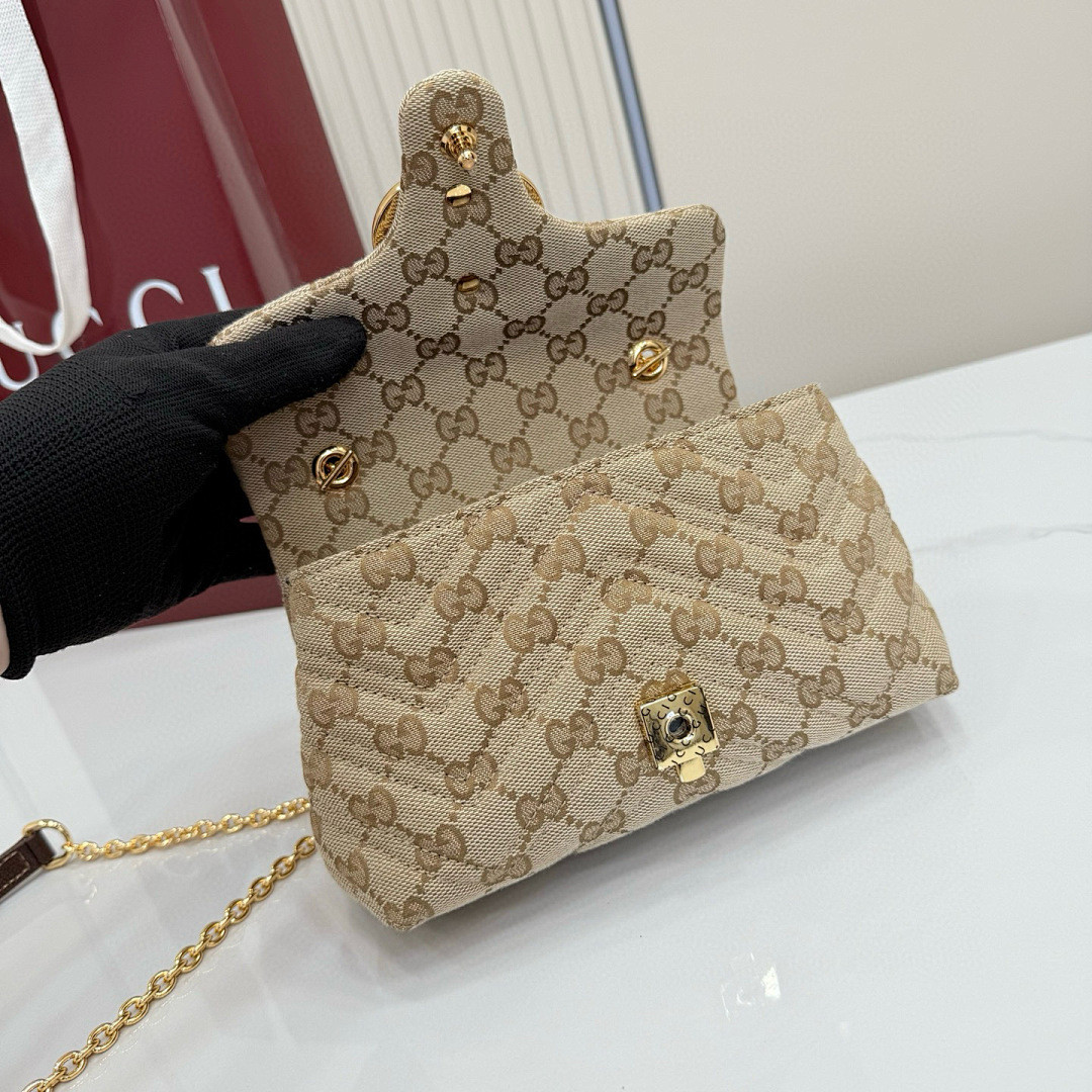 Gvc*1 BAG