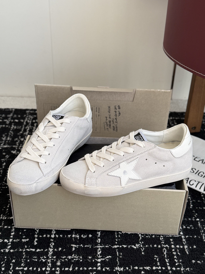 GGDB SNEAKER
