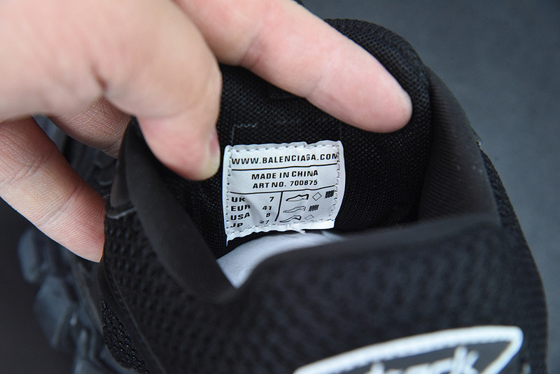 bc track sneaker