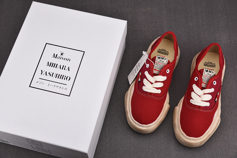 Ma*s*n mihara yasuhiro sneaker